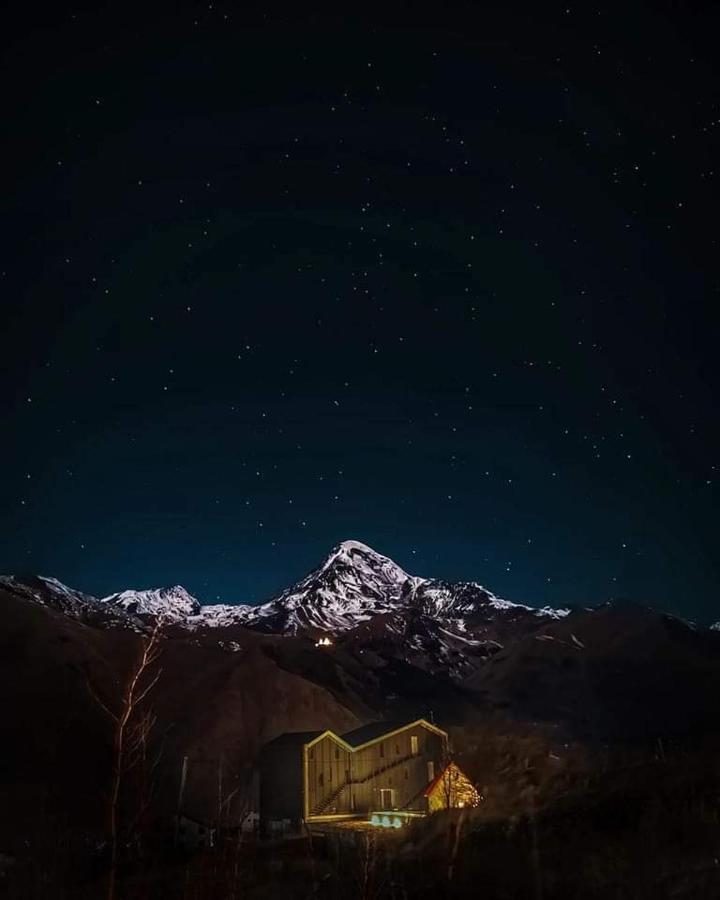 Step Inn - Kazbegi Exteriör bild